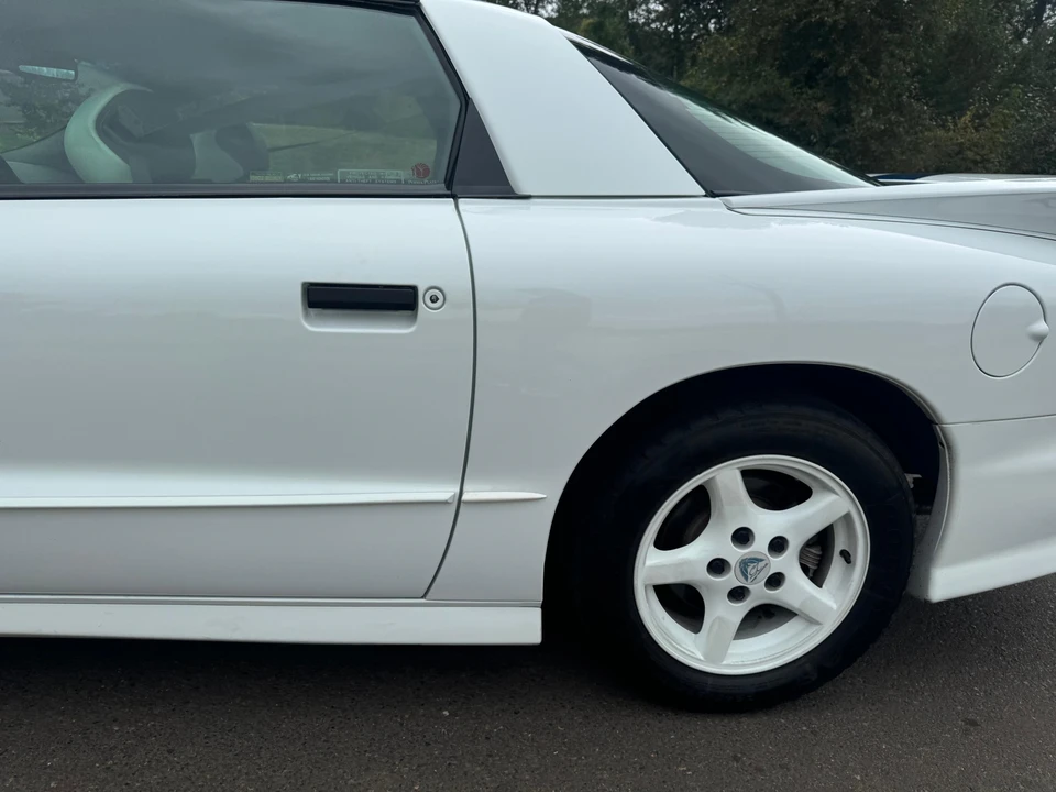 1994 Pontiac Firebird Trans Am 4th Gen - Image 23 of 31