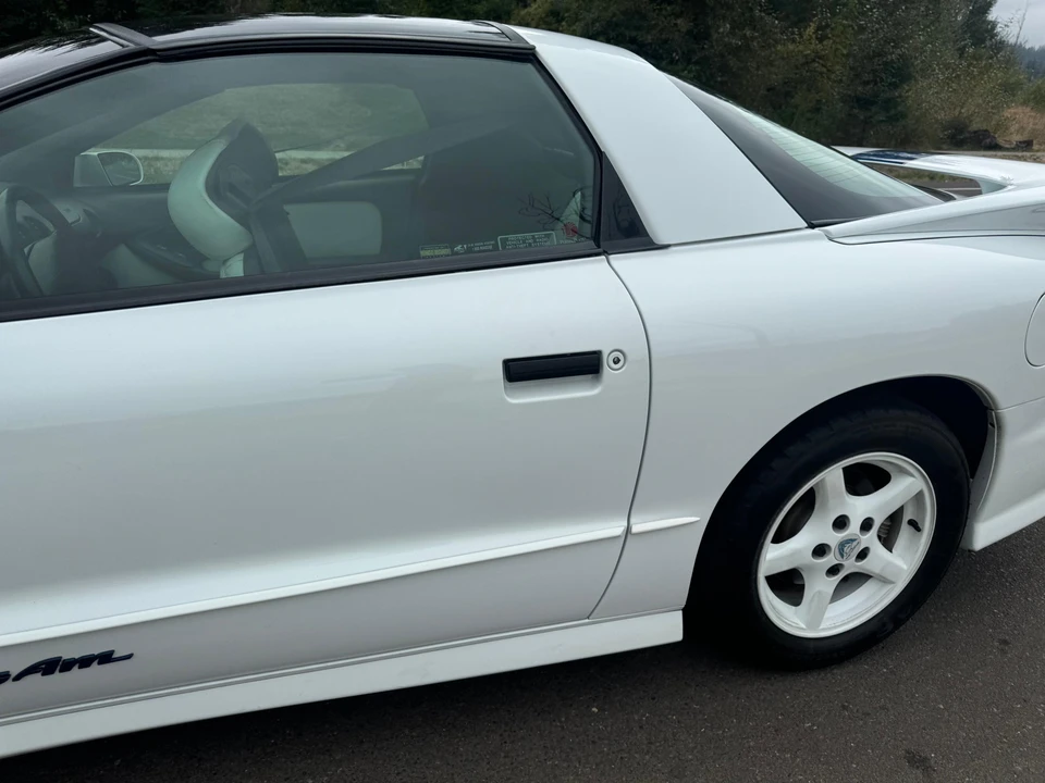 1994 Pontiac Firebird Trans Am 4th Gen - Image 22 of 31