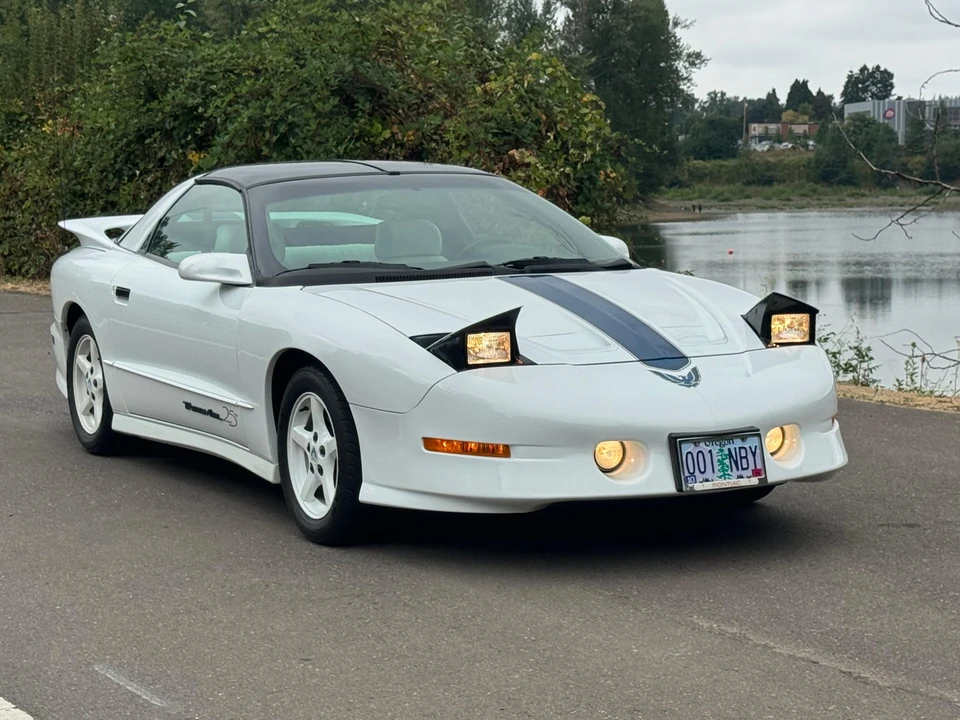 1994 Pontiac Firebird Trans Am 4th Gen - Image 11 of 31
