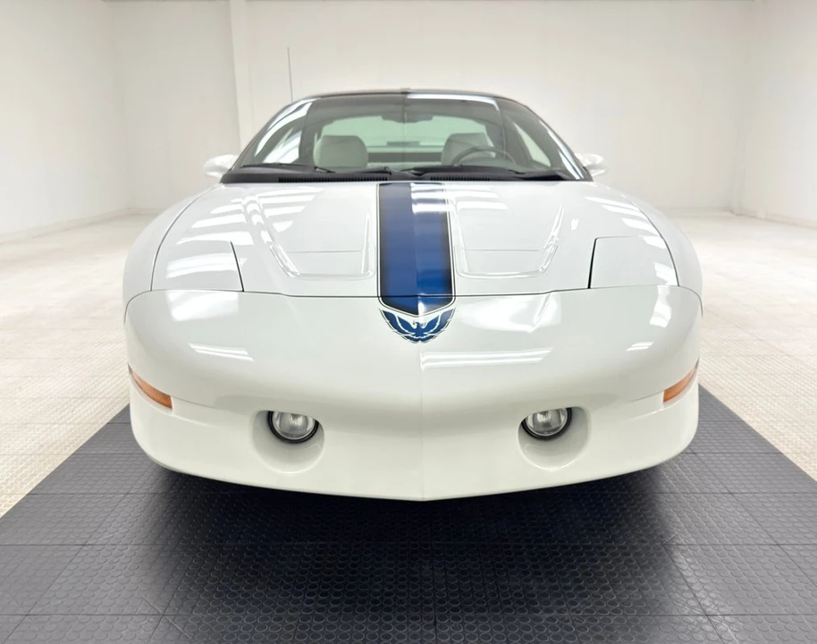 1994 Pontiac Firebird Trans Am 4th Gen - Image 8 of 12