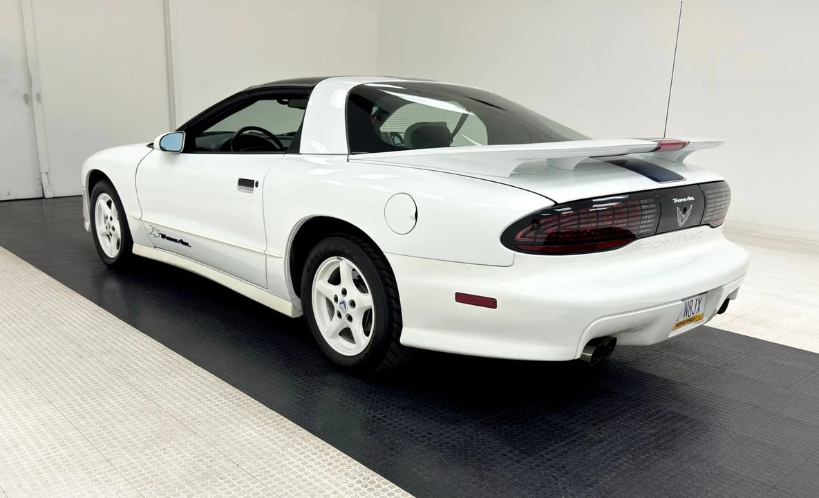 1994 Pontiac Firebird Trans Am 4th Gen - Image 3 of 12