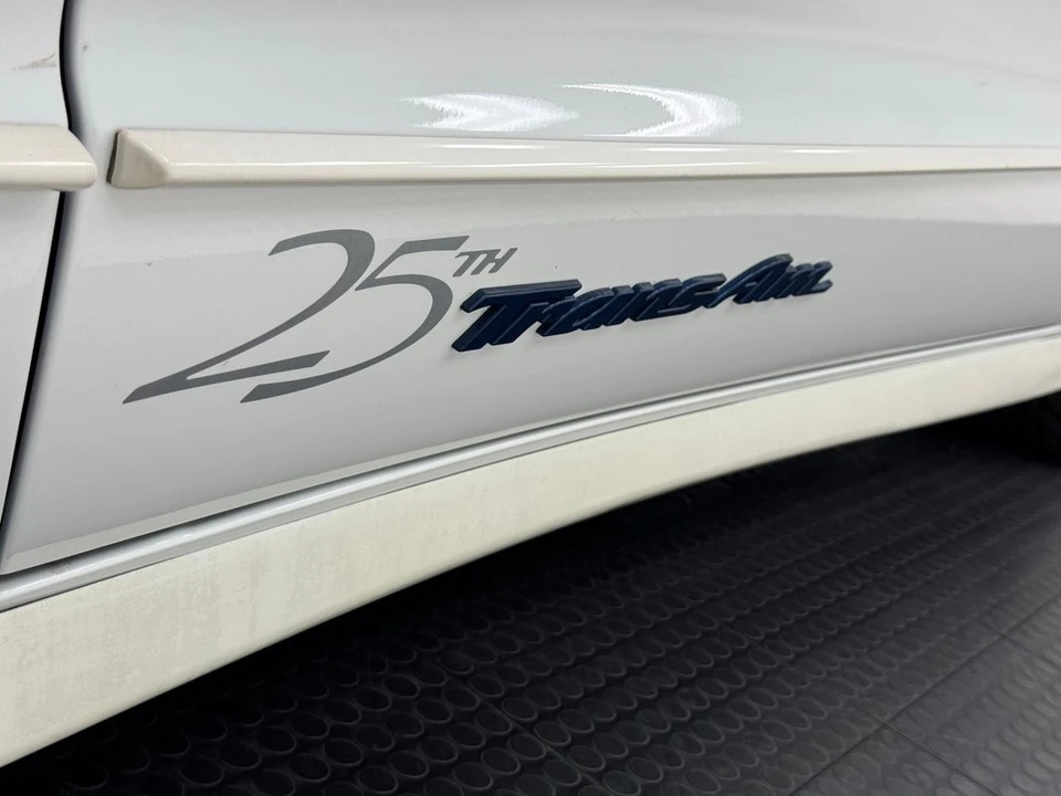 1994 Pontiac Firebird Trans Am 4th Gen - Image 14 of 21