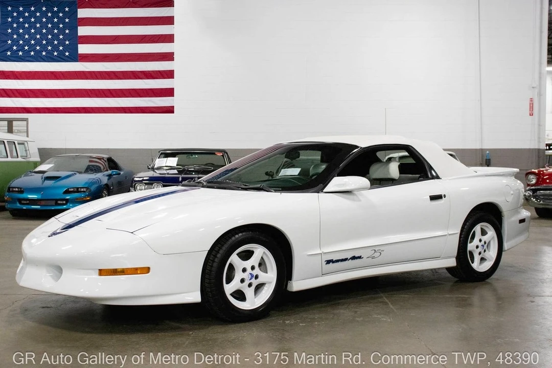 1994 Pontiac Firebird Trans Am 4th Gen - Image 2 of 12