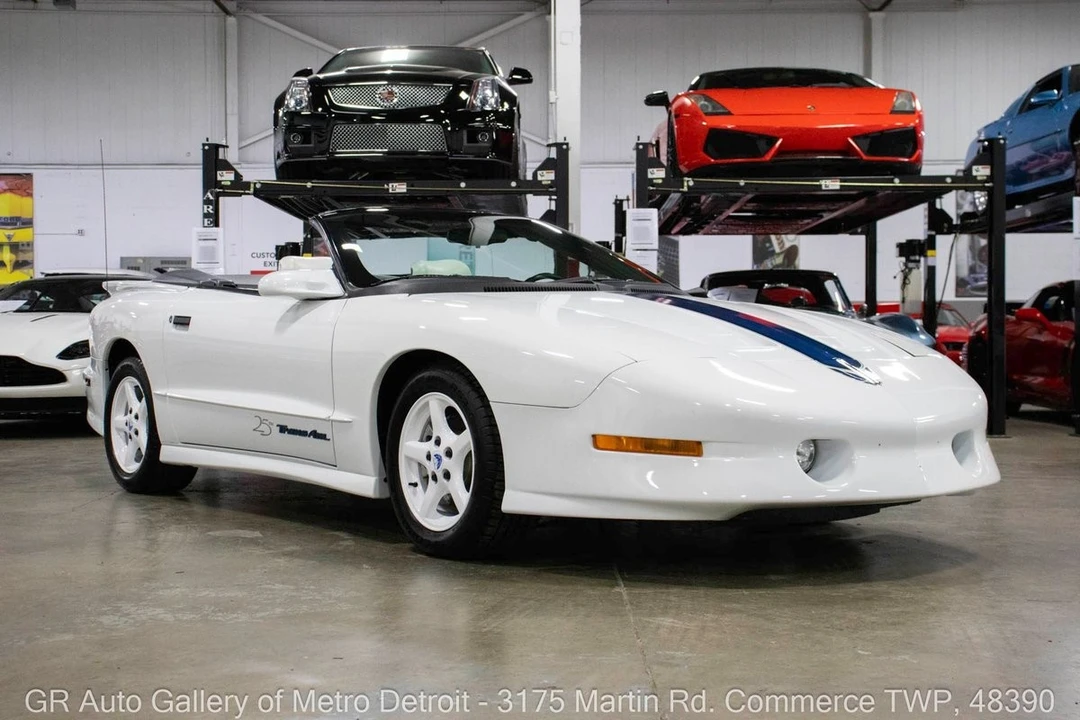 1994 Pontiac Firebird Trans Am 4th Gen - Image 11 of 21