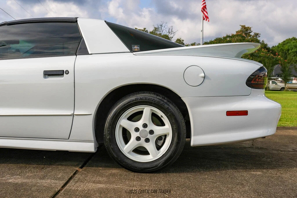 1994 Pontiac Firebird Trans Am 4th Gen - Image 5 of 12