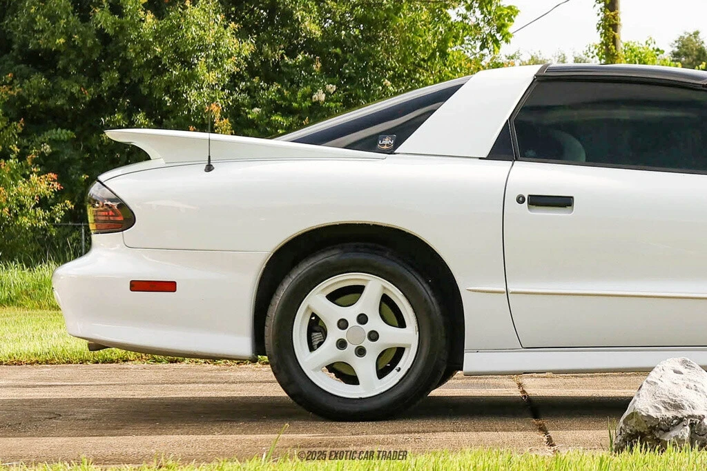 1994 Pontiac Firebird Trans Am 4th Gen - Image 10 of 12