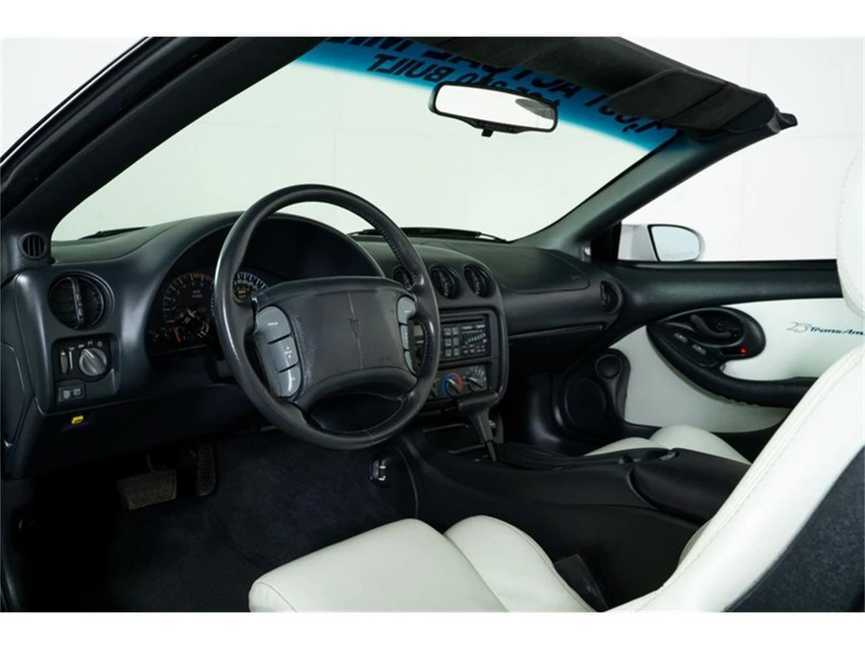 1994 Pontiac Firebird Trans Am 4th Gen - Image 17 of 31