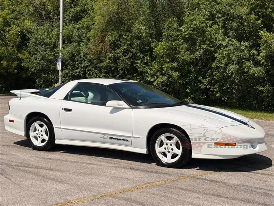 1994 Pontiac Firebird Trans Am 4th Gen - Image 2 of 31