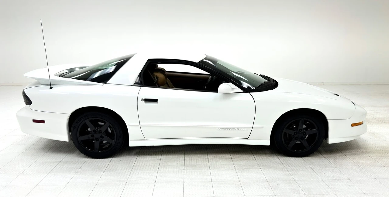 1994 Pontiac Firebird Trans Am 4th Gen - Image 6 of 31