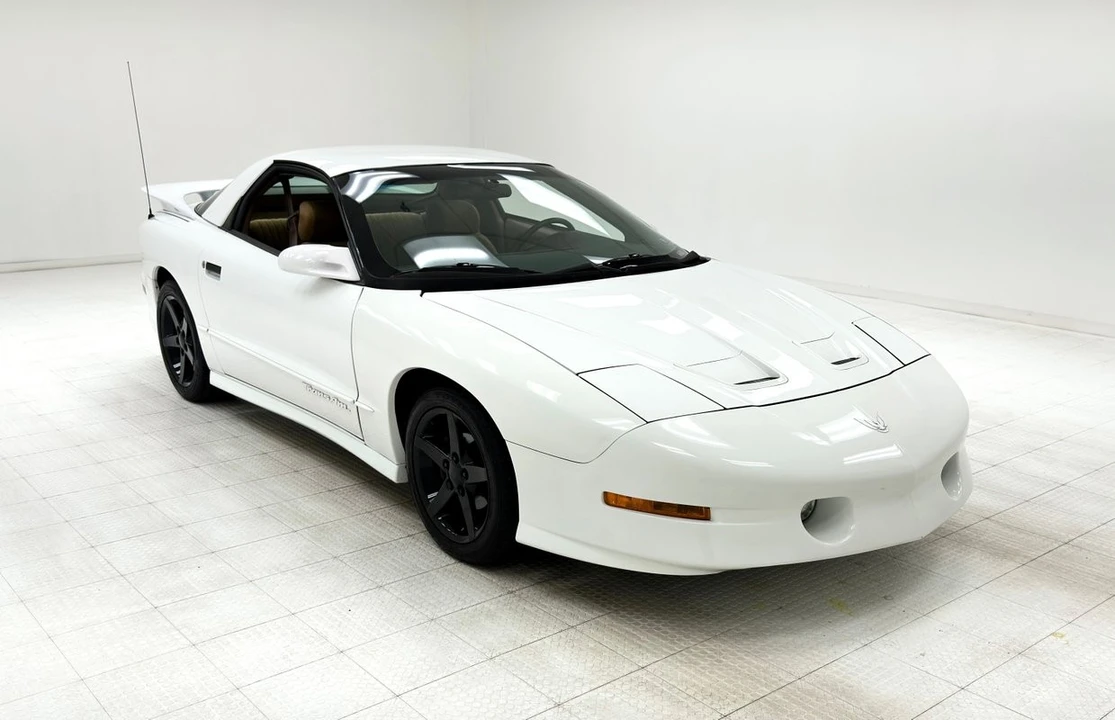 1994 Pontiac Firebird Trans Am 4th Gen - Image 7 of 12