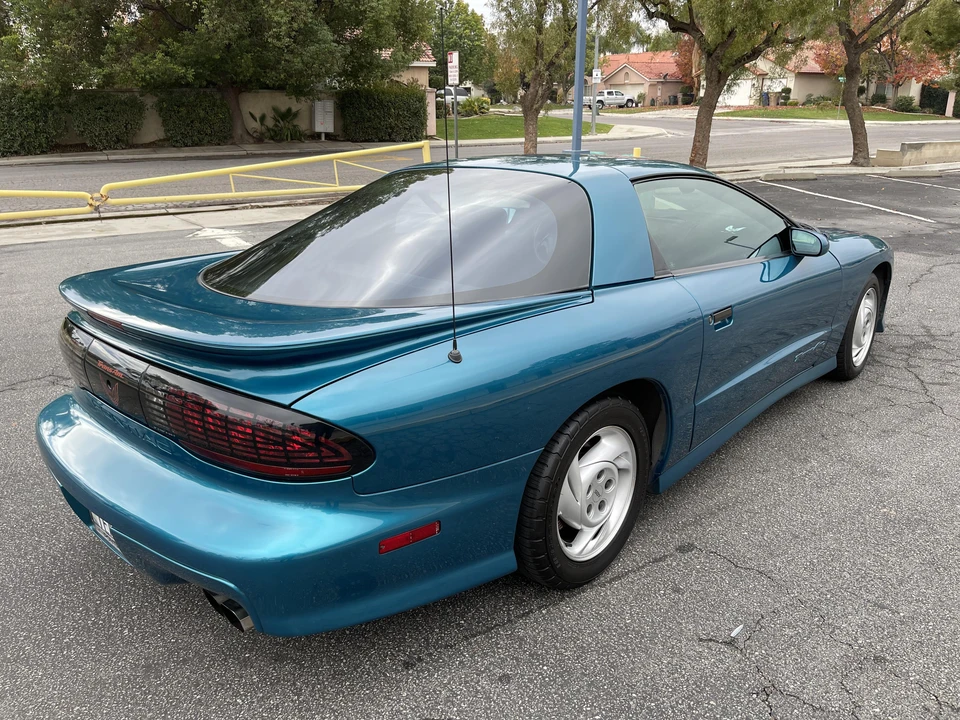 1994 Pontiac Firebird Trans Am 4th Gen - Image 18 of 31