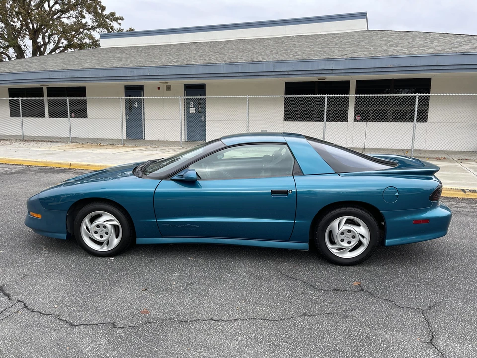1994 Pontiac Firebird Trans Am 4th Gen - Image 14 of 31