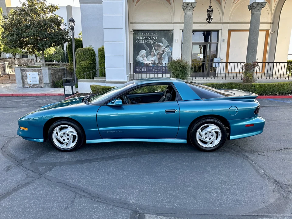 1994 Pontiac Firebird Trans Am 4th Gen - Image 13 of 31
