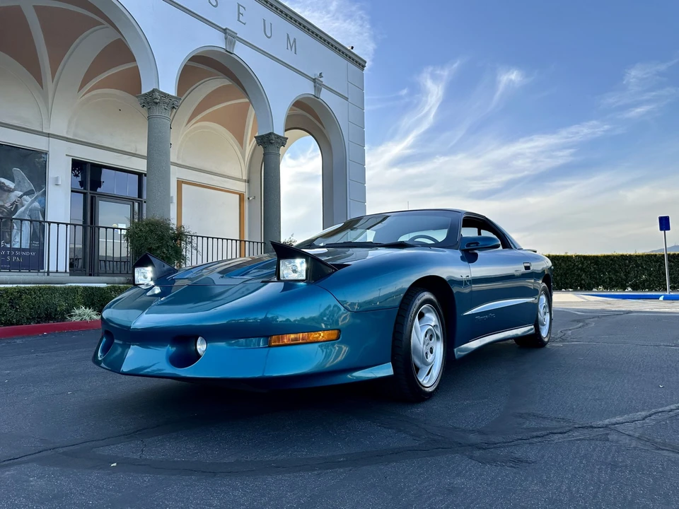 1994 Pontiac Firebird Trans Am 4th Gen - Image 17 of 31