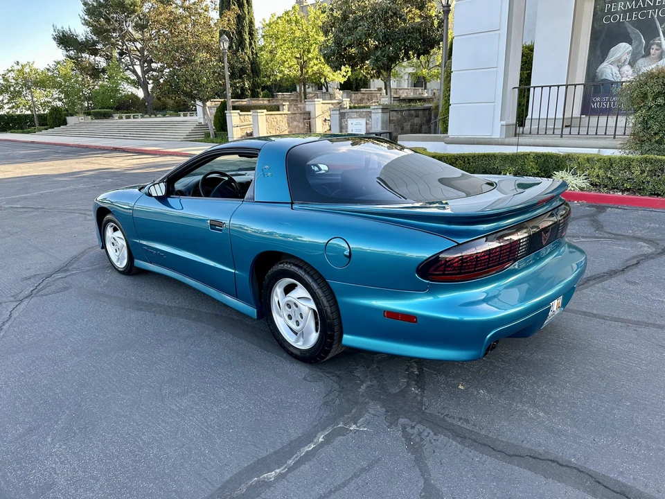1994 Pontiac Firebird Trans Am 4th Gen - Image 11 of 31
