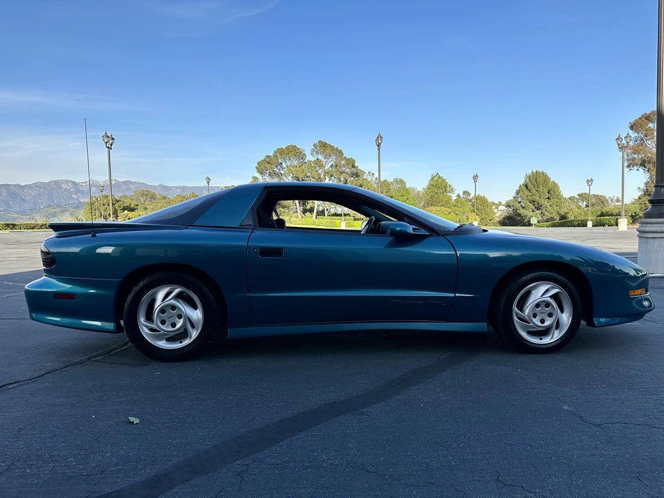 1994 Pontiac Firebird Trans Am 4th Gen - Image 5 of 31