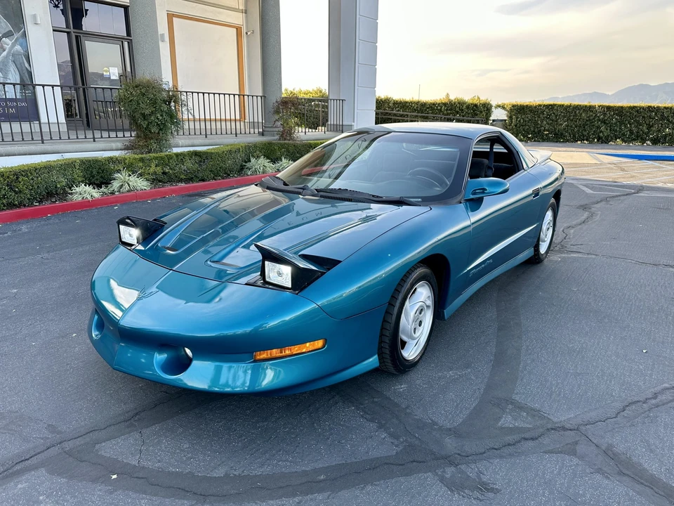 1994 Pontiac Firebird Trans Am 4th Gen - Image 18 of 31