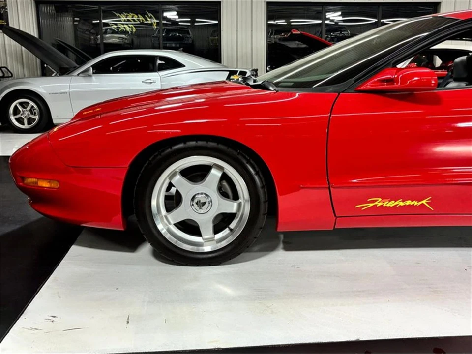 1994 Pontiac Firebird Trans Am 4th Gen - Image 15 of 31