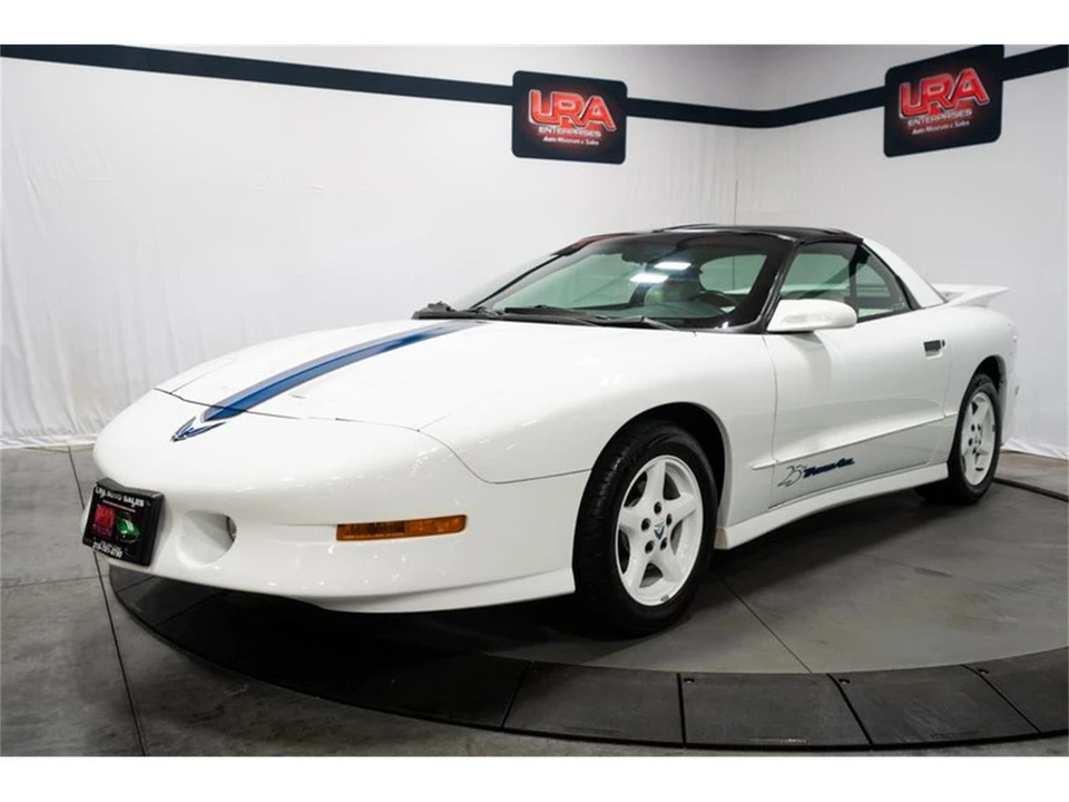 1994 Pontiac Firebird Trans Am 4th Gen - Image 2 of 31