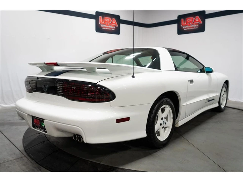 1994 Pontiac Firebird Trans Am 4th Gen - Image 7 of 31