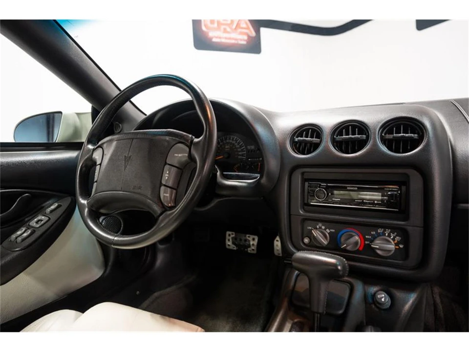 1994 Pontiac Firebird Trans Am 4th Gen - Image 12 of 31