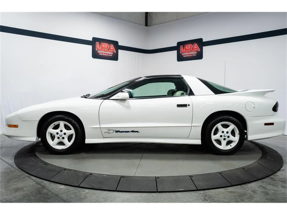 1994 Pontiac Firebird Trans Am 4th Gen - Image 6 of 31