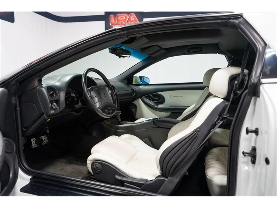 1994 Pontiac Firebird Trans Am 4th Gen - Image 13 of 31