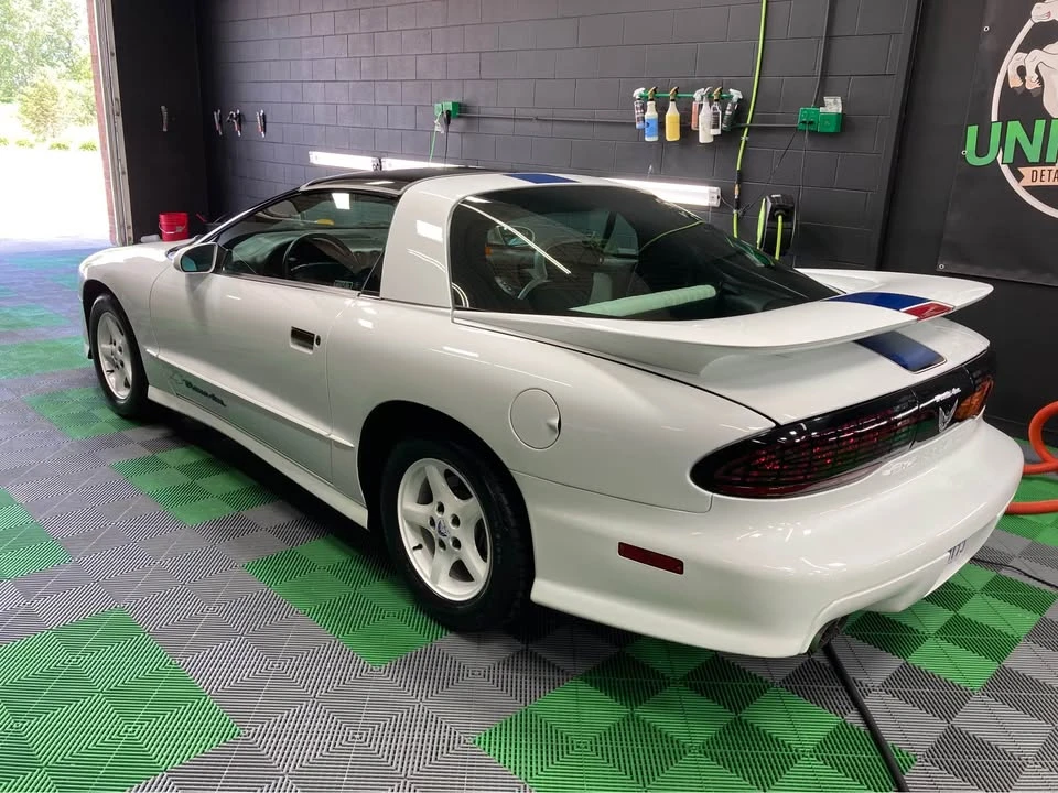 1994 Pontiac Firebird Trans Am 4th Gen - Image 3 of 12