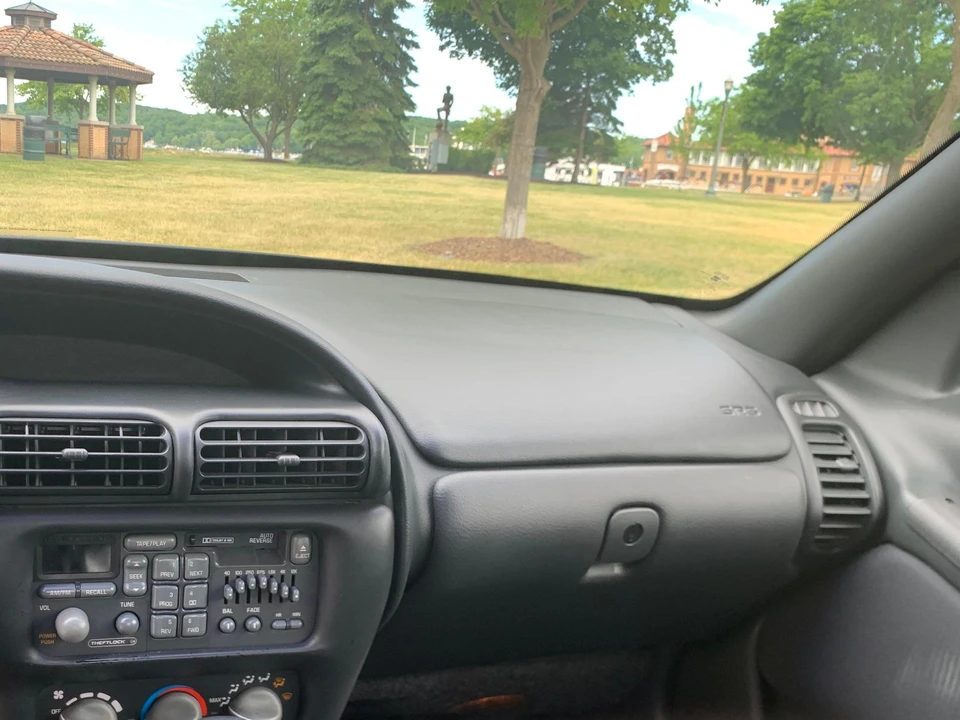 1994 Pontiac Grand Prix 3rd+ Gen - Image 27 of 31