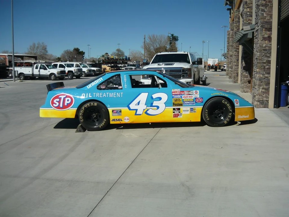 1994 Pontiac Grand Prix 3rd+ Gen - Image 9 of 31
