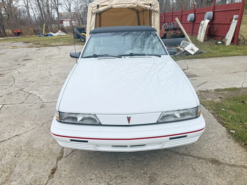 1994 Pontiac Sunbird - Image 3 of 31