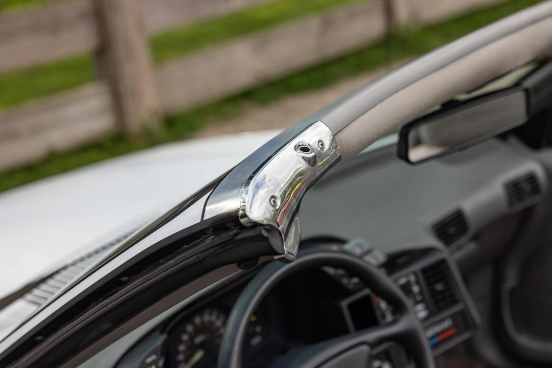 1994 Pontiac Sunbird - Image 26 of 31