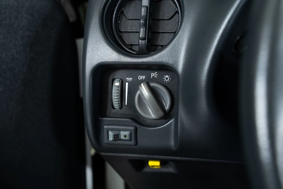 1994 Pontiac Firebird Trans Am 4th Gen - Image 25 of 31