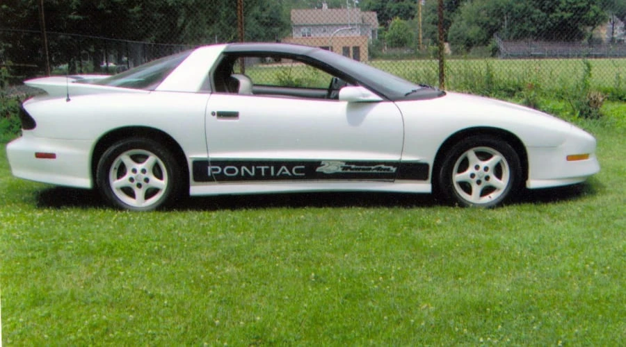 1994 Pontiac Firebird Trans Am 4th Gen - Image 2 of 10
