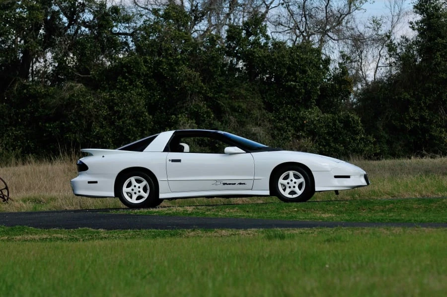 1994 Pontiac Firebird Trans Am 4th Gen - Image 2 of 12
