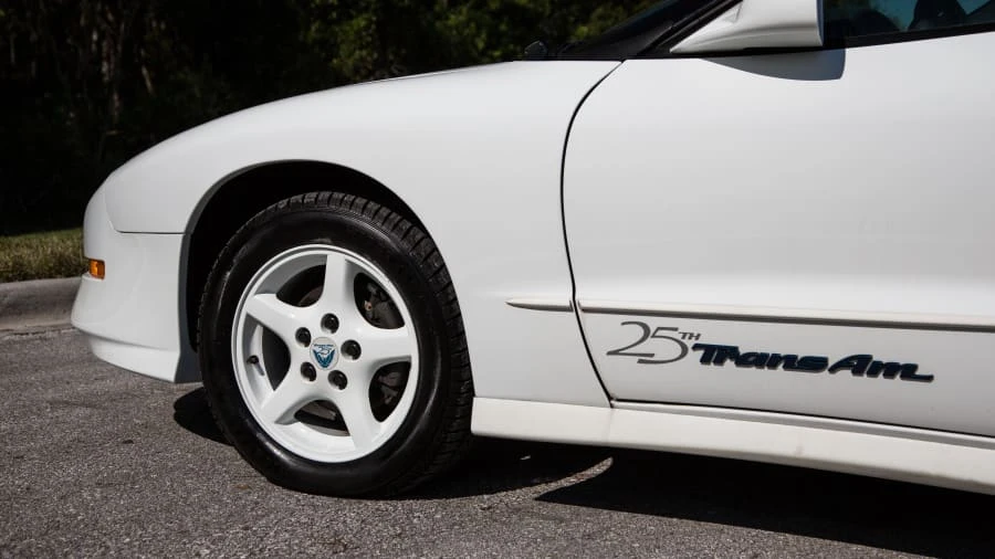 1994 Pontiac Firebird Trans Am 4th Gen - Image 10 of 12