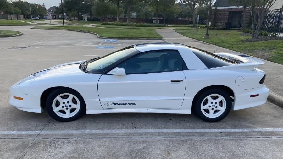 1994 Pontiac Firebird Trans Am 4th Gen - Image 2 of 30