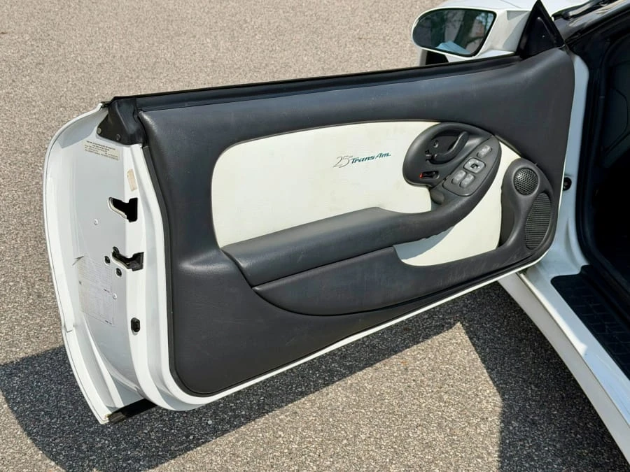 1994 Pontiac Firebird Trans Am 4th Gen - Image 20 of 29