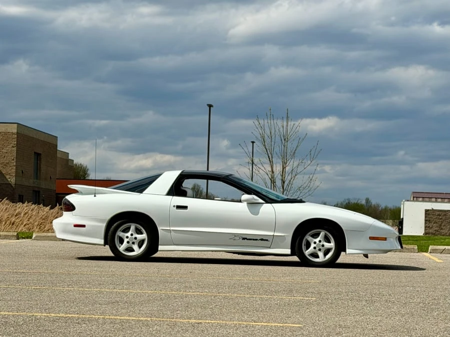 1994 Pontiac Firebird Trans Am 4th Gen - Image 11 of 29