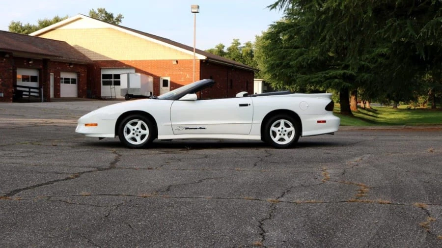 1994 Pontiac Firebird Trans Am 4th Gen - Image 2 of 12