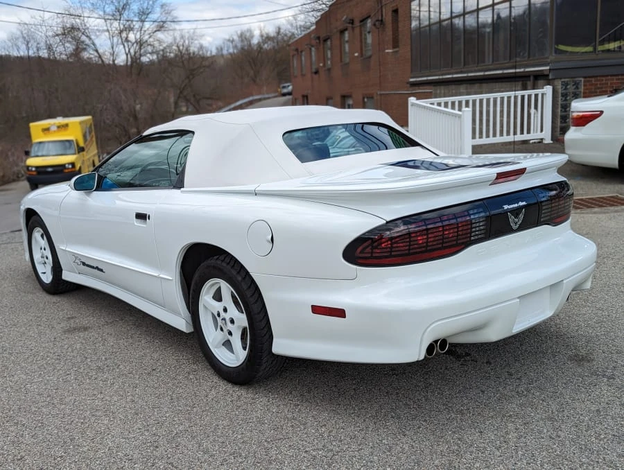 1994 Pontiac Firebird Trans Am 4th Gen - Image 13 of 31