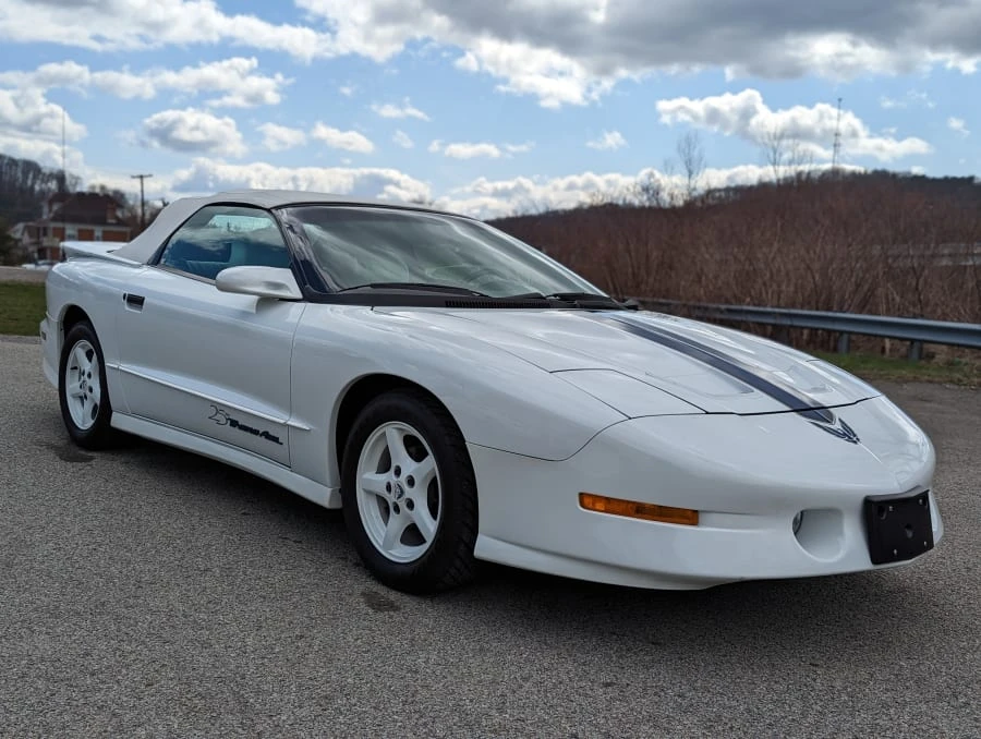 1994 Pontiac Firebird Trans Am 4th Gen - Image 17 of 31