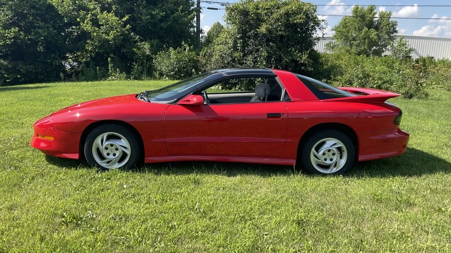 1994 Pontiac Firebird Trans Am 4th Gen - Image 2 of 13