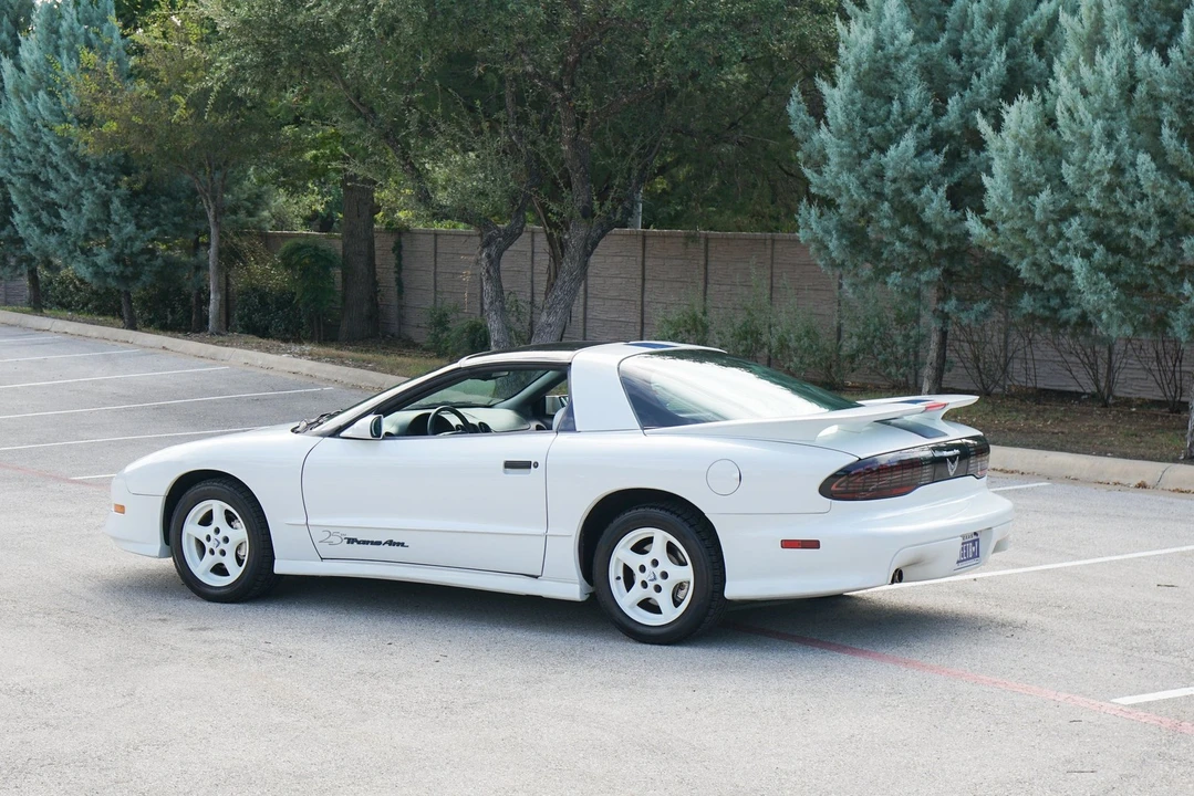 1994 Pontiac Firebird Trans Am 4th Gen - Image 15 of 31