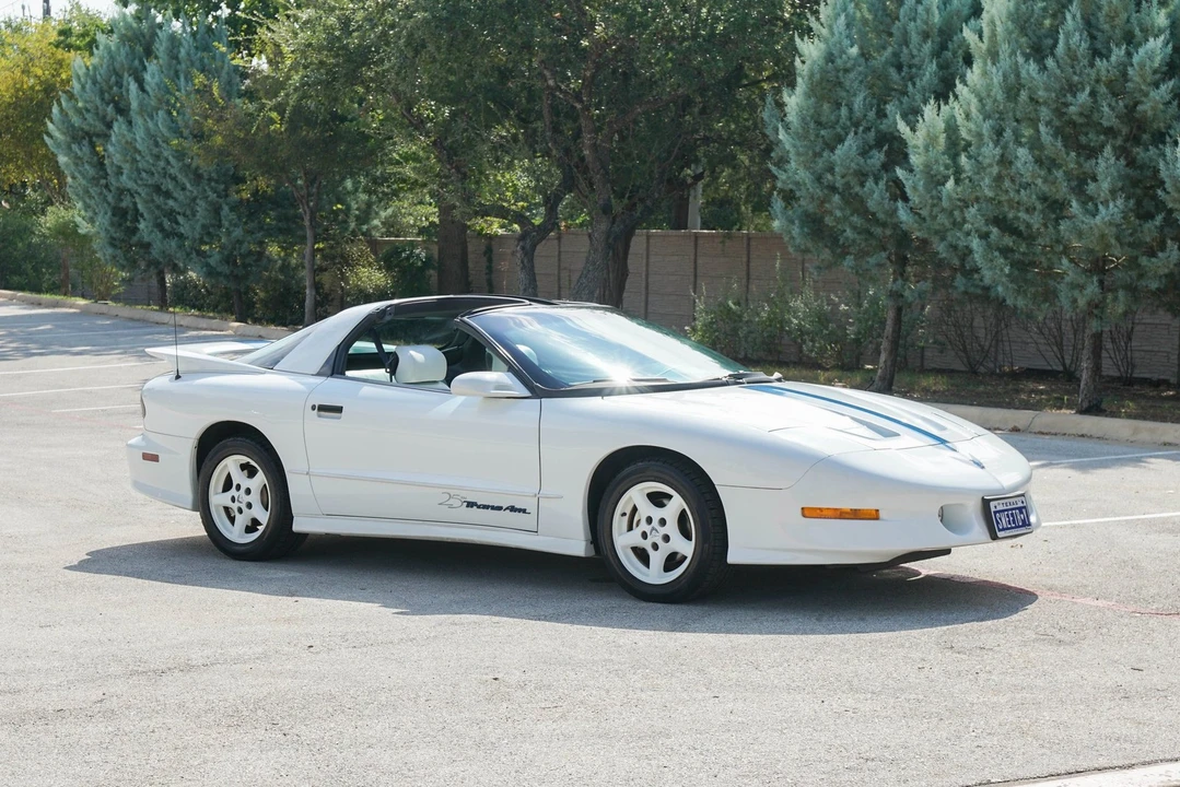 1994 Pontiac Firebird Trans Am 4th Gen - Image 11 of 31