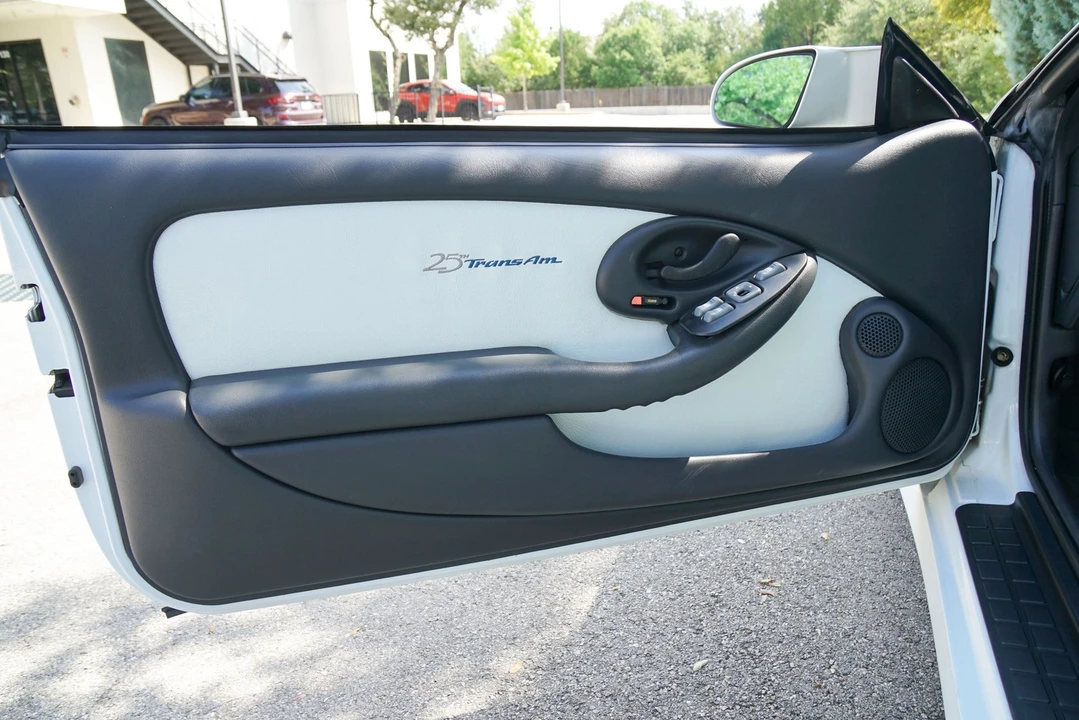 1994 Pontiac Firebird Trans Am 4th Gen - Image 22 of 31