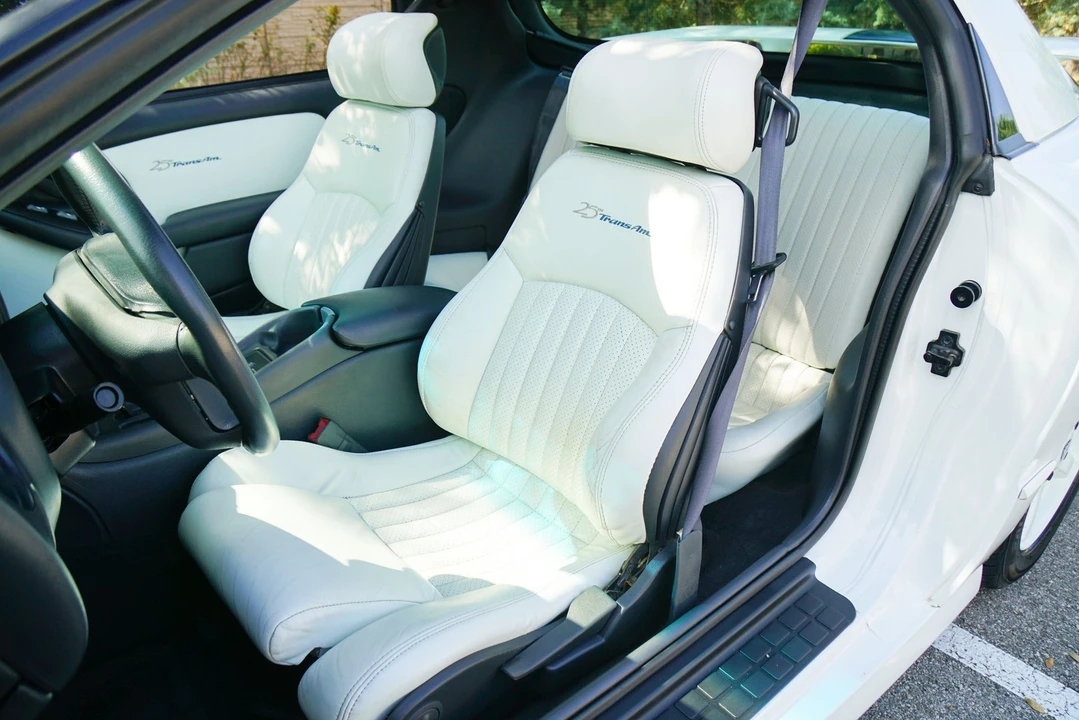 1994 Pontiac Firebird Trans Am 4th Gen - Image 20 of 31