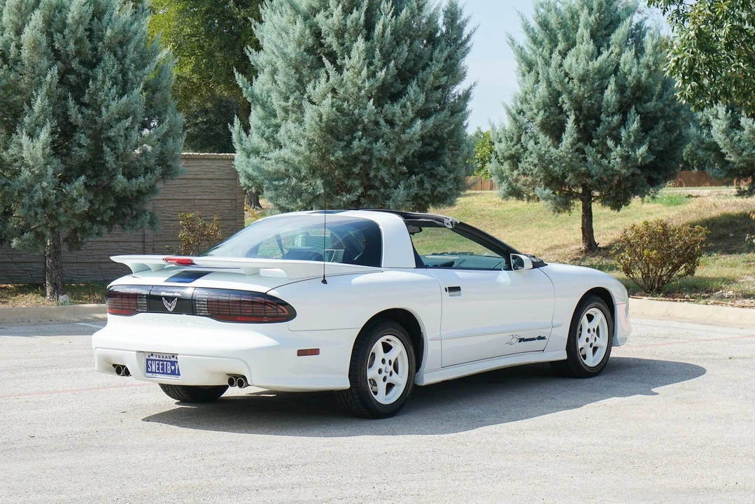 1994 Pontiac Firebird Trans Am 4th Gen - Image 9 of 31