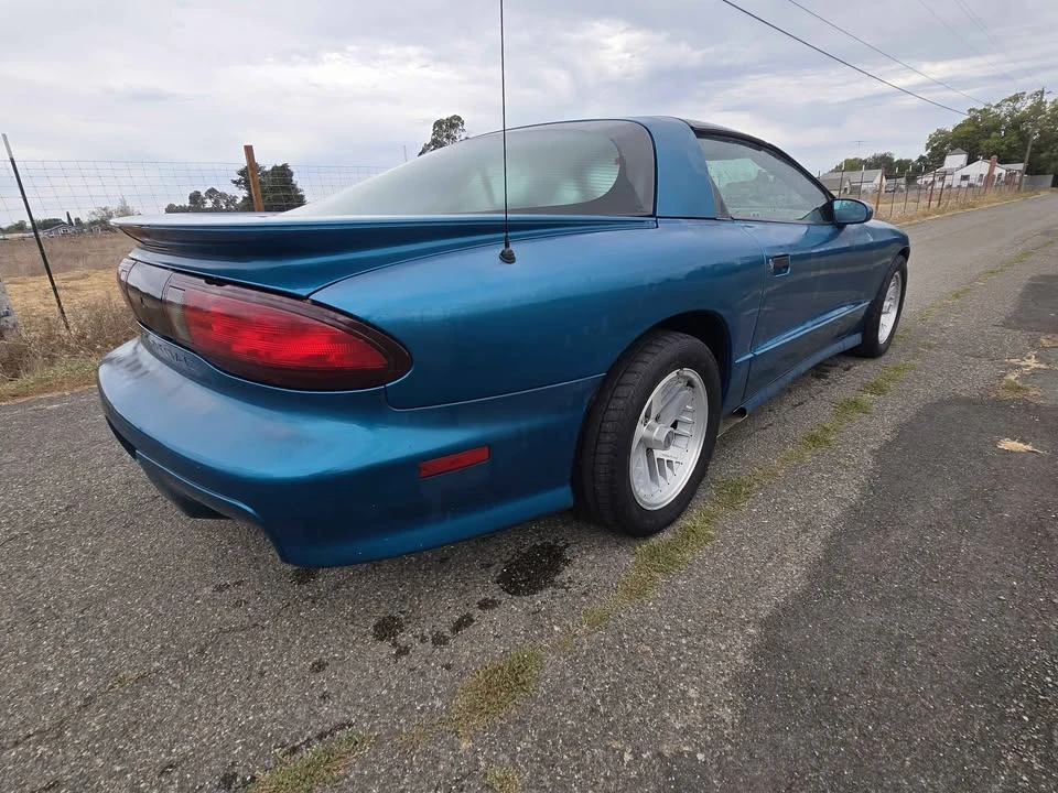 1994 Pontiac Firebird Trans Am 4th Gen - Image 4 of 9