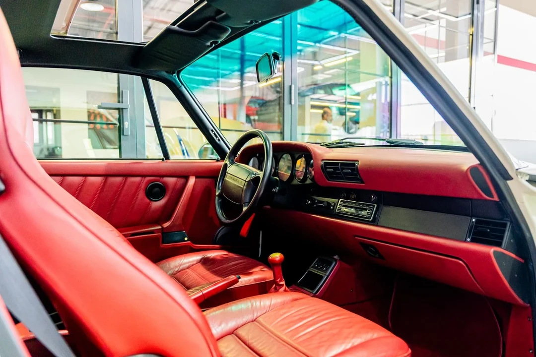 1994 Porsche 964 Turbo - Image 9 of 31